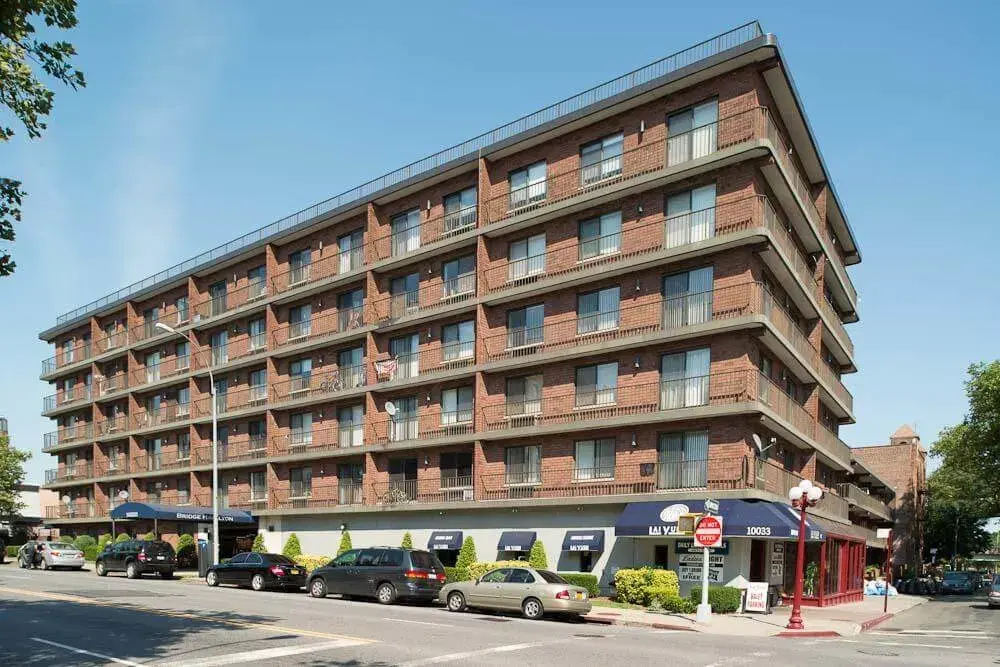 building-t=1486766676000